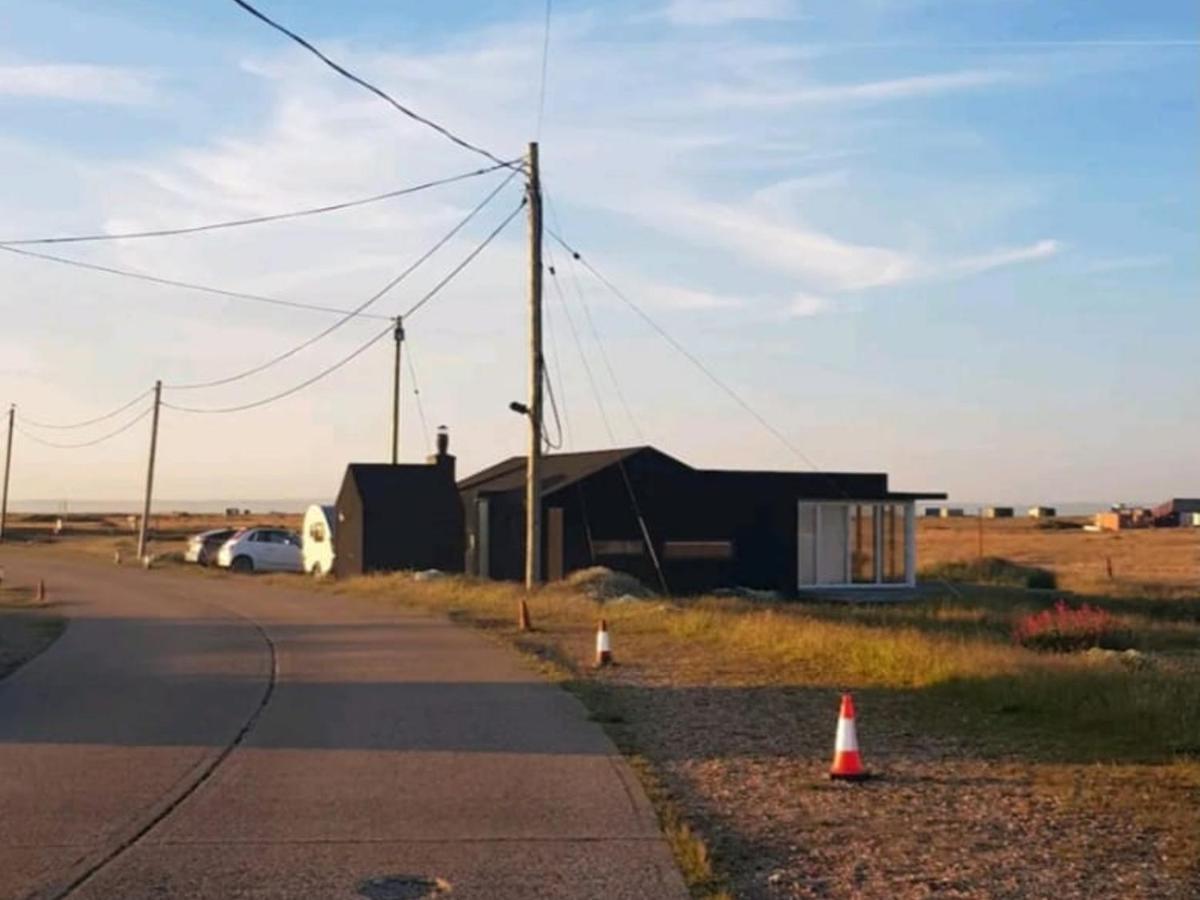 Pass The Keys Fabulous Beach Front Holiday Location Lydd 외부 사진